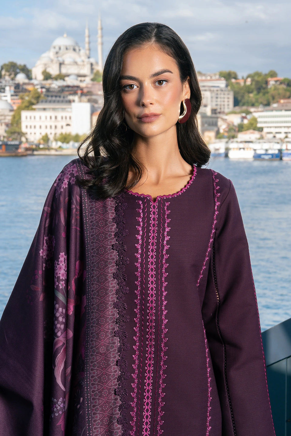 Mauve view 3