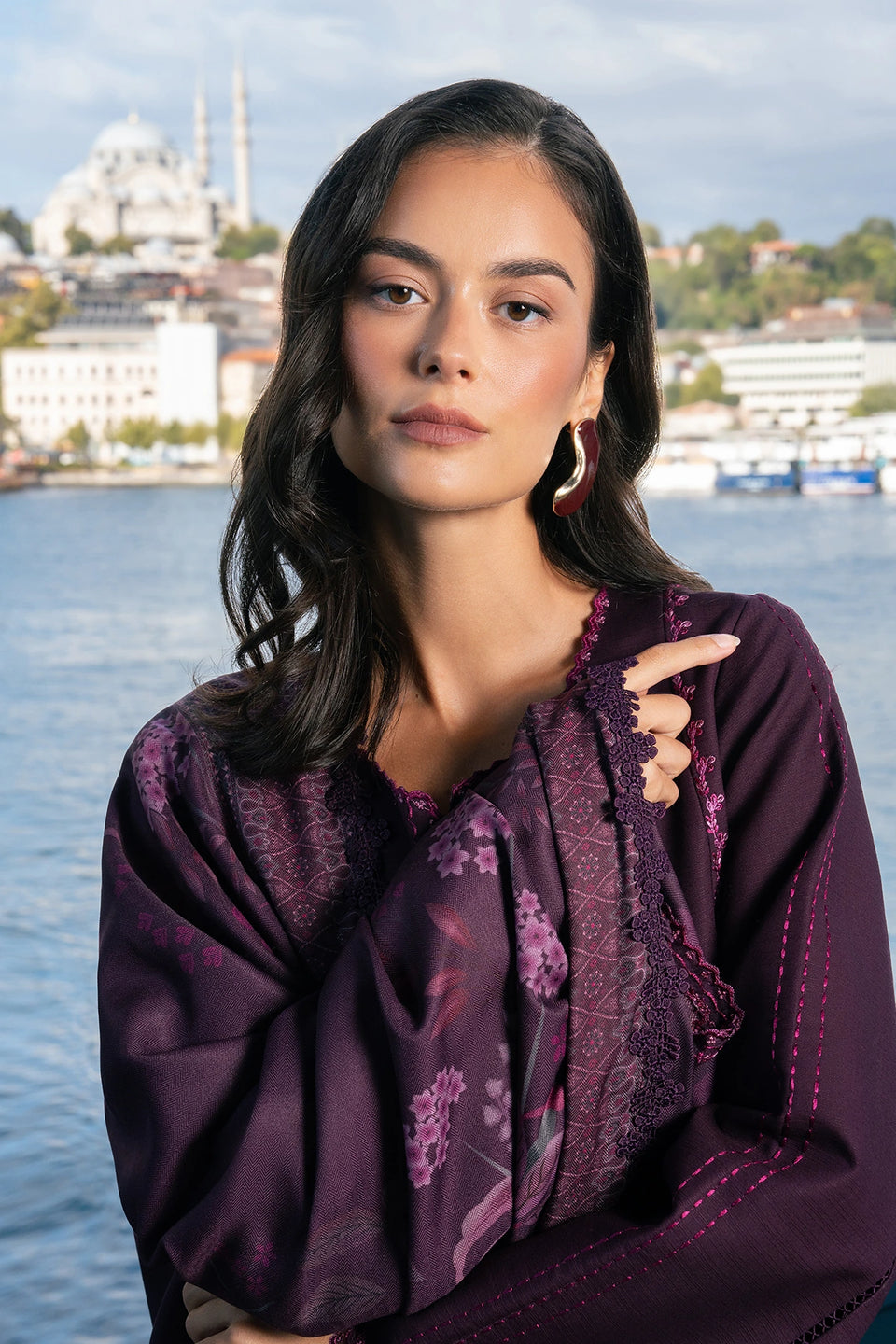 Mauve view 10